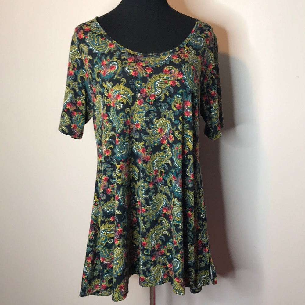 Like new! LuLaRoe simply comfortable top
